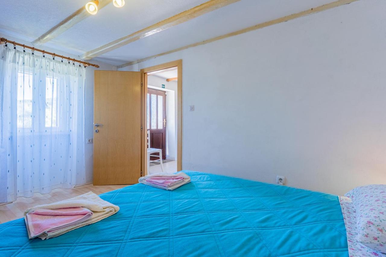 Apartmani Valun1 Exterior foto